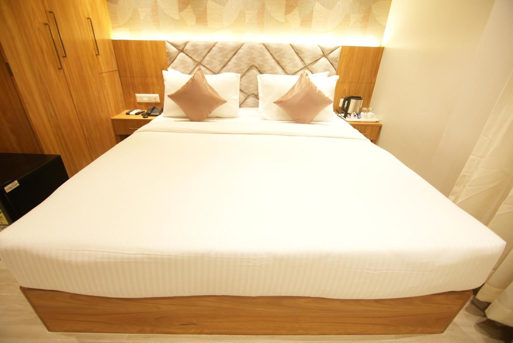 Hotel Dc Star 加尔各答 外观 照片